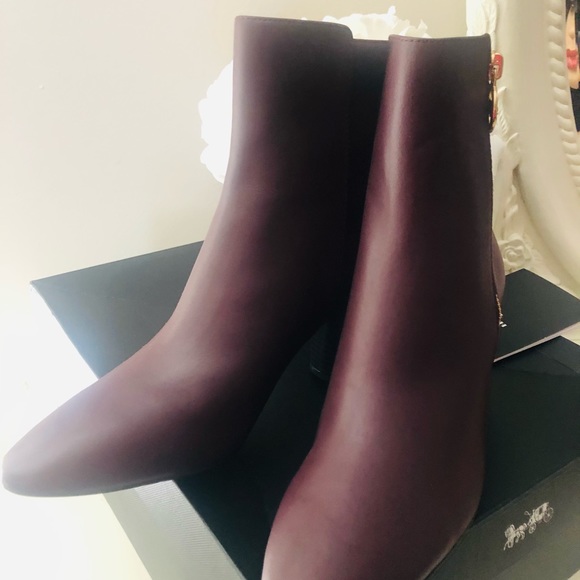 🎀Coach Iris🌸 Leather Booties - Picture 6 of 11